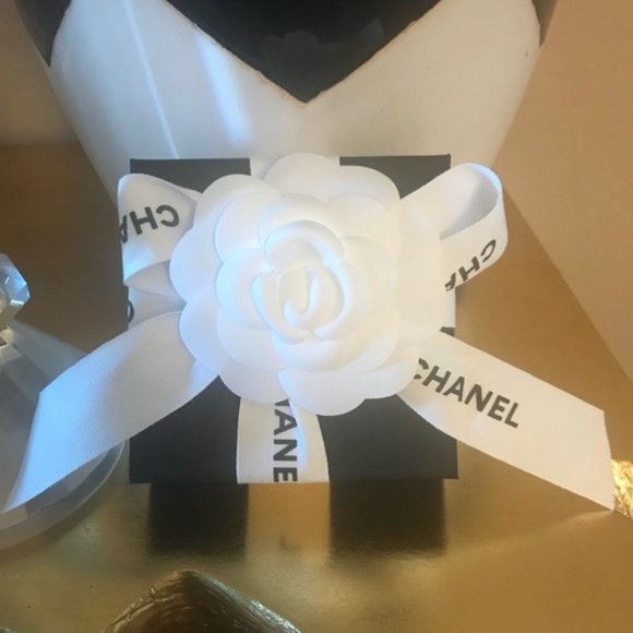 Chanel Crystal Orbit Space Stars Brooch - Picture 7 of 7